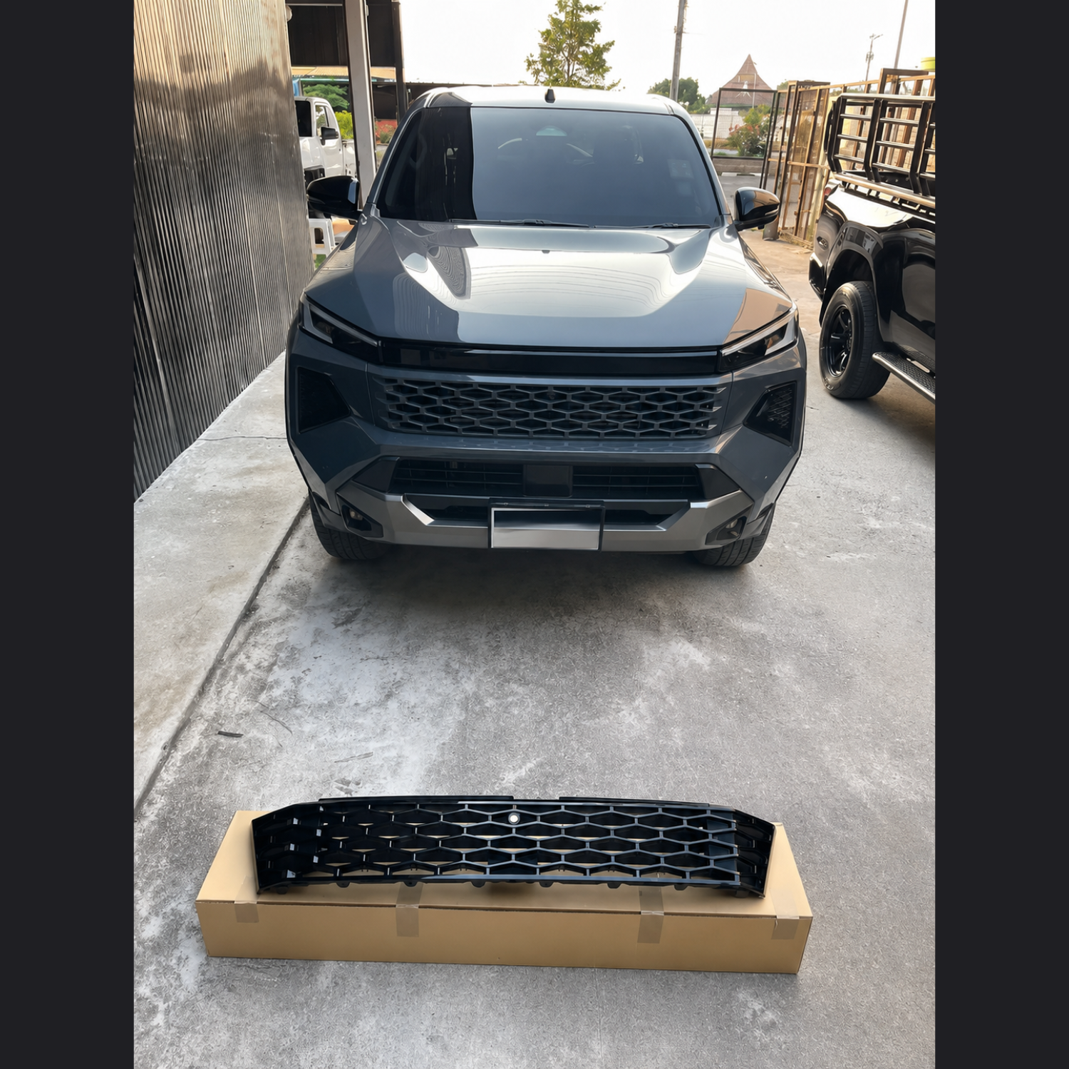 Toyota Hilux 2026+ Front Grille ABS Black Exterior Grill Replacement