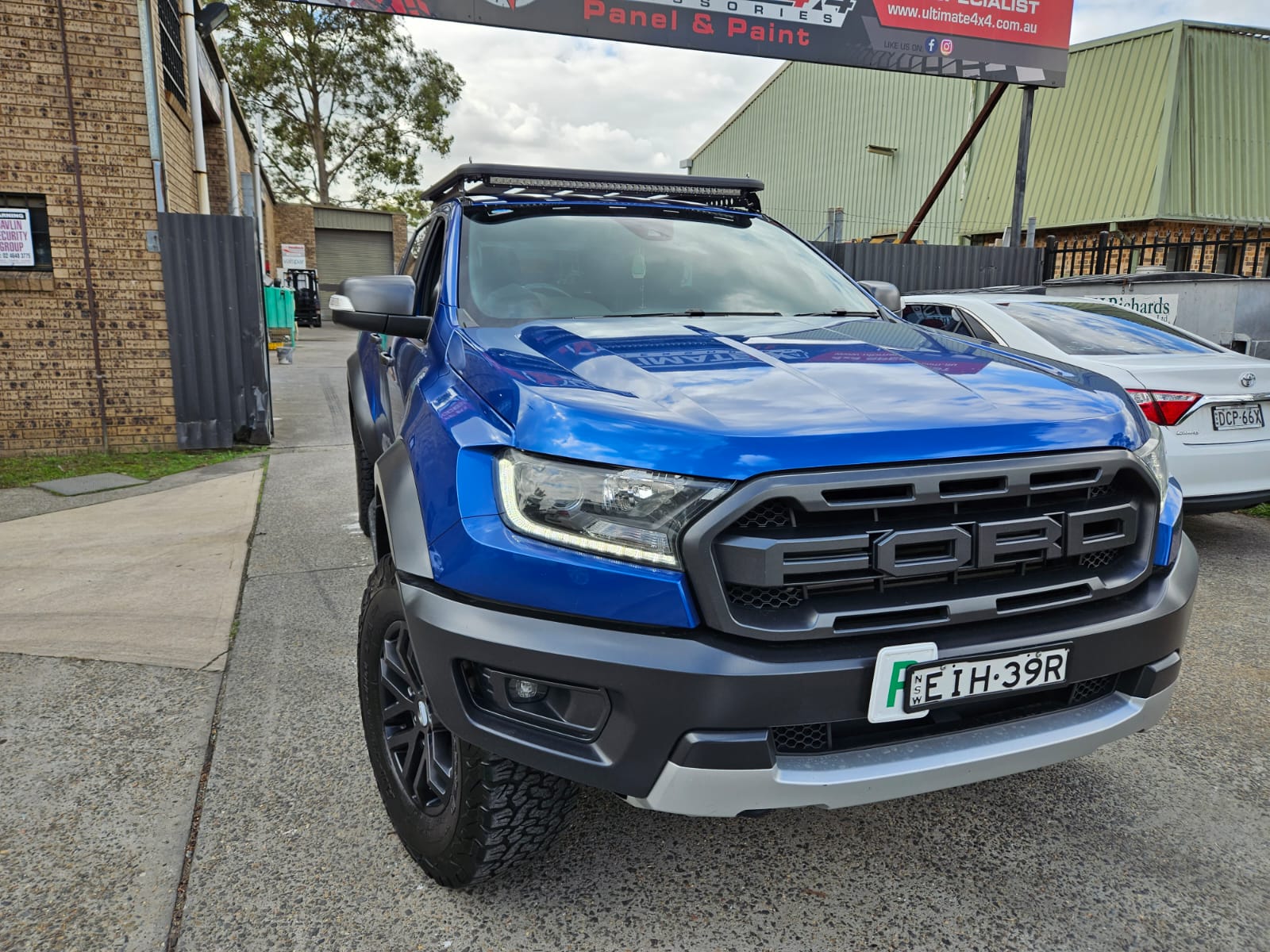 Roof Rack Ultimate Adventure Aluminium Flat Platform Suitable For Ford Ranger PX1, PX2 & PX3 Dual Cab 2012-2024