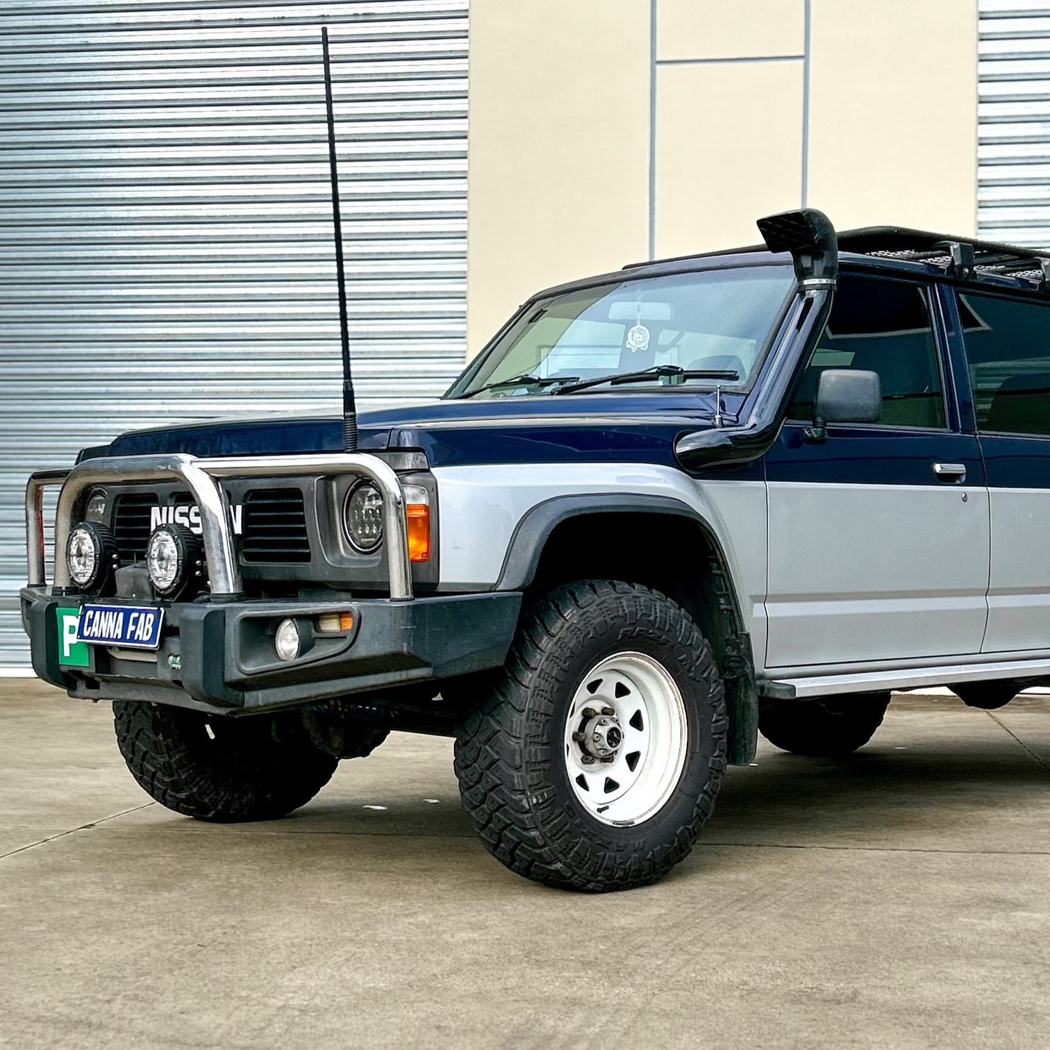 Nissan Patrol GQ Mid-Entry Snorkel