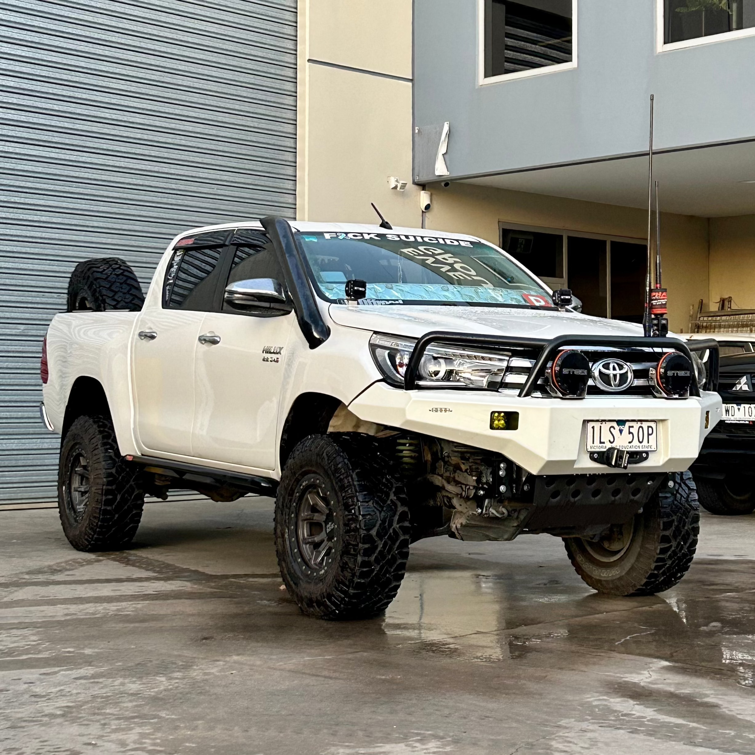 Toyota Hilux N80 Short-Entry Snorkel