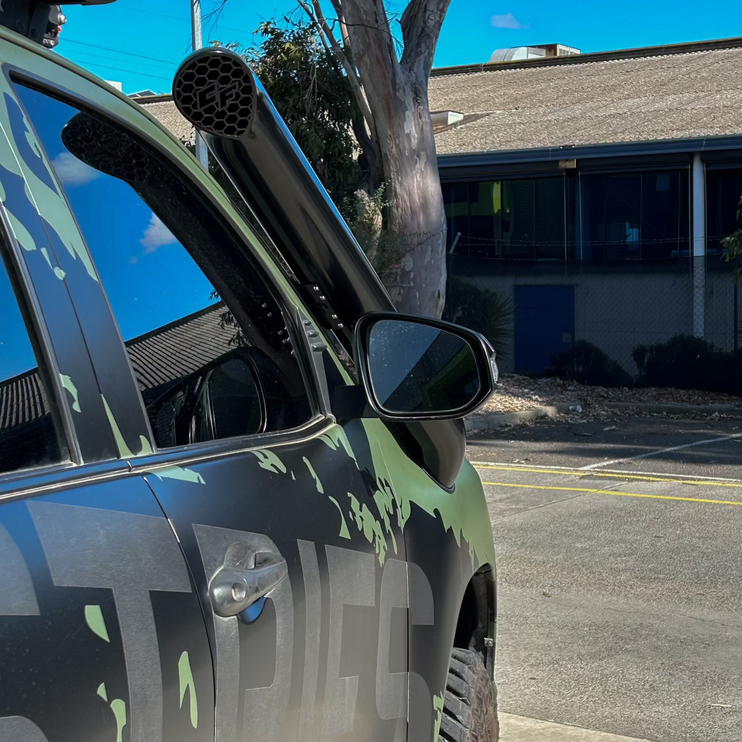 Toyota Hilux N80 Short-Entry Snorkel