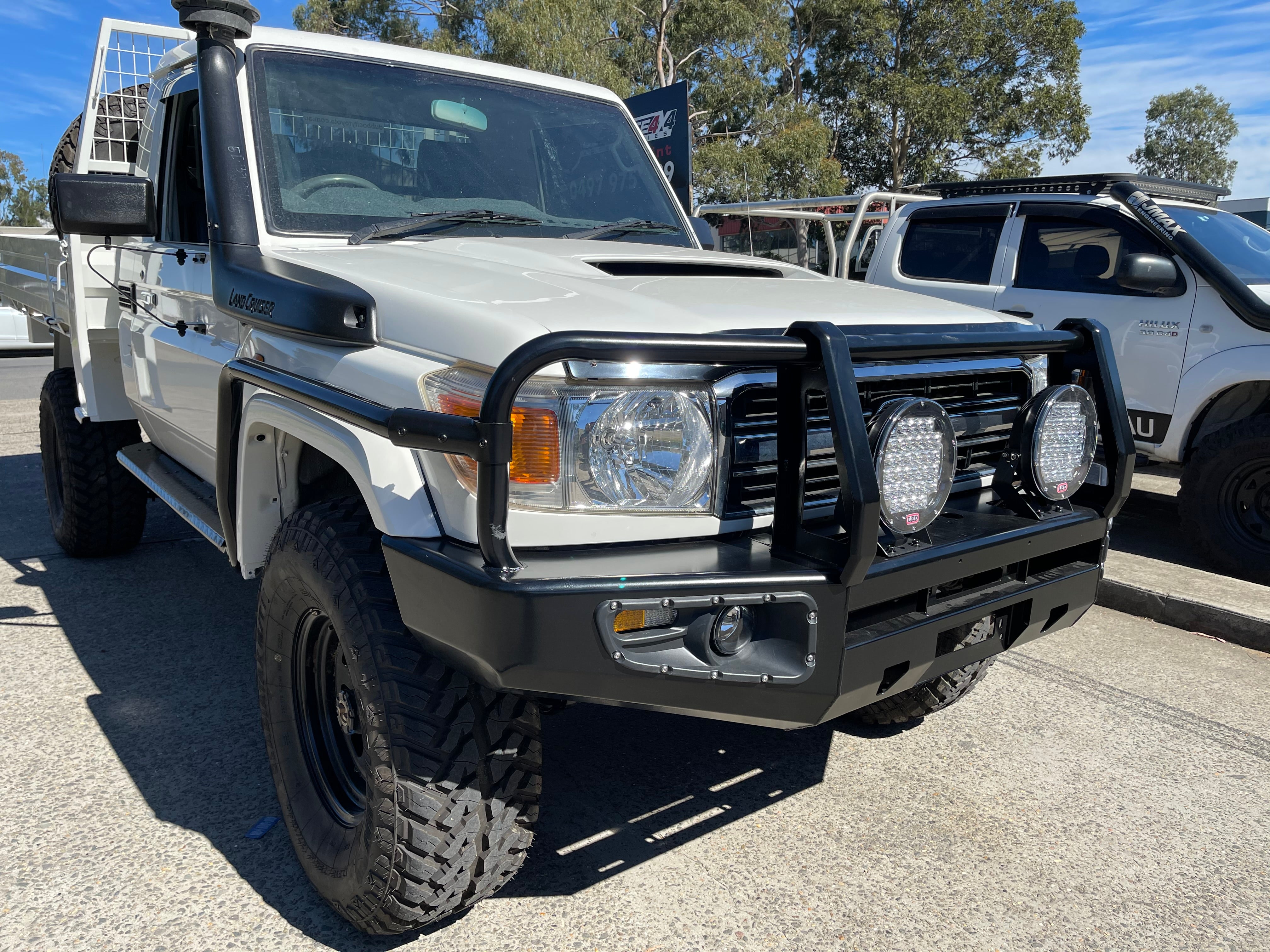 3 Loop Bull Bar and Skid Plate Set Suitable For Toyota Landcruiser 76/78/79 Series 2007 - 2016