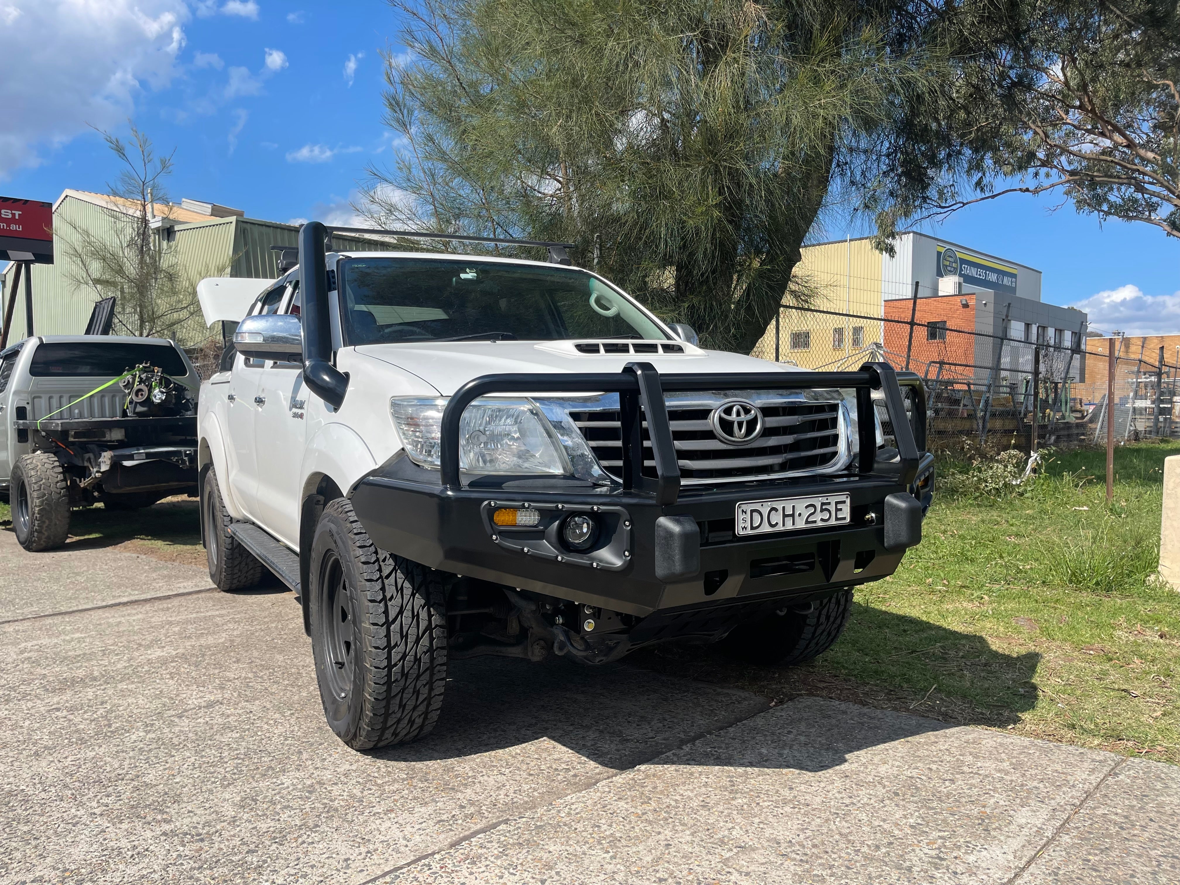 3 Loop Bull Bar and Skid Plate Set Suitable for Toyota Hilux N70 Vigo 2012-2015