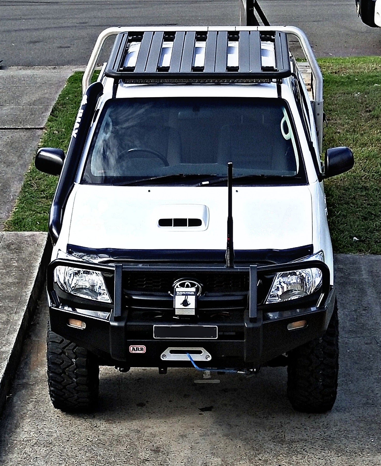 Ultimate Adventure Aluminium Flat Platform Dual Cab Roof Rack Suitable For Toyota Hilux N70 2005-2015