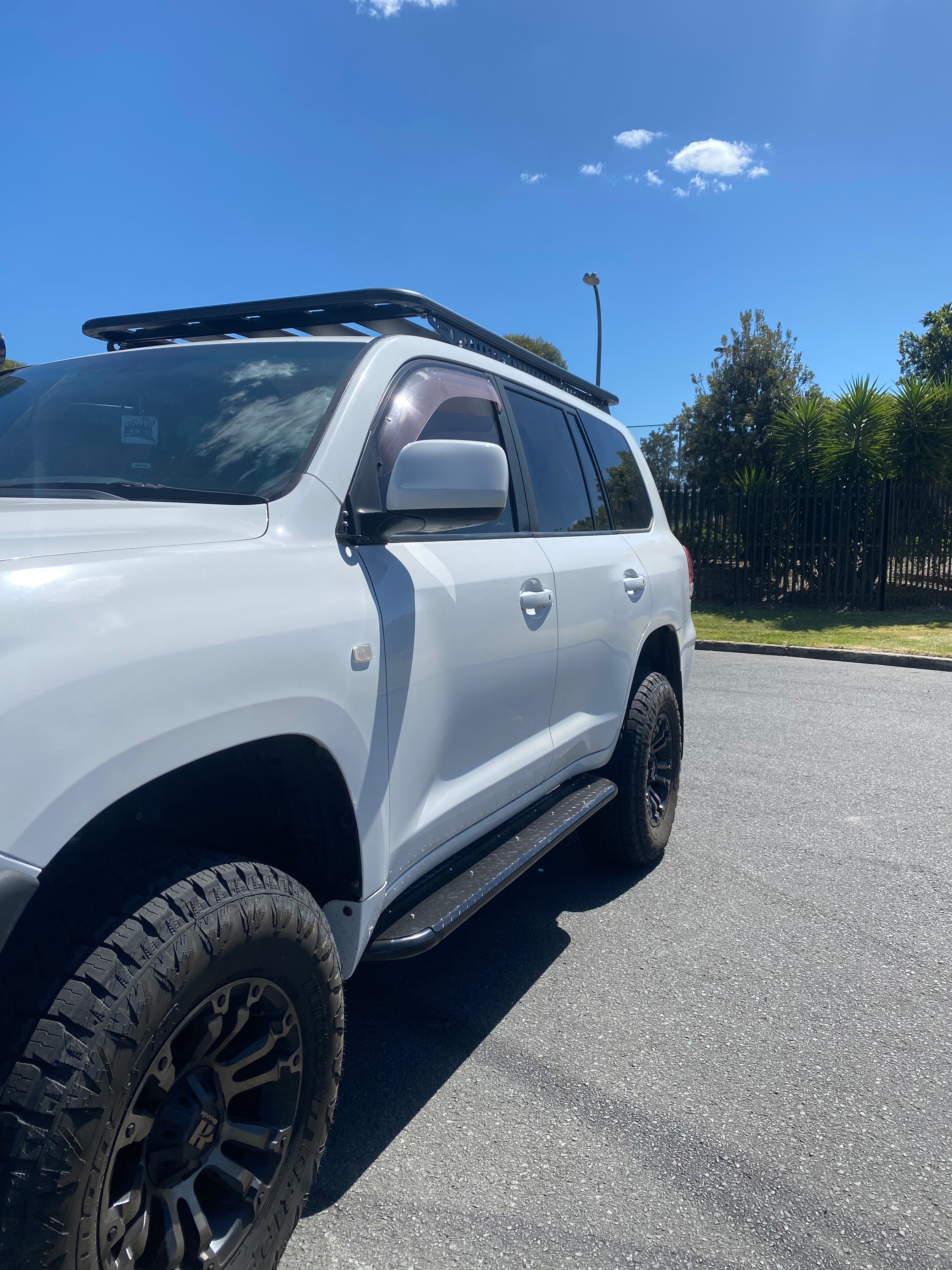 Ultimate Adventure Aluminium Flat Platform Wagon Roof Rack Suitable For Toyota Landcruiser 200 Series 2008+