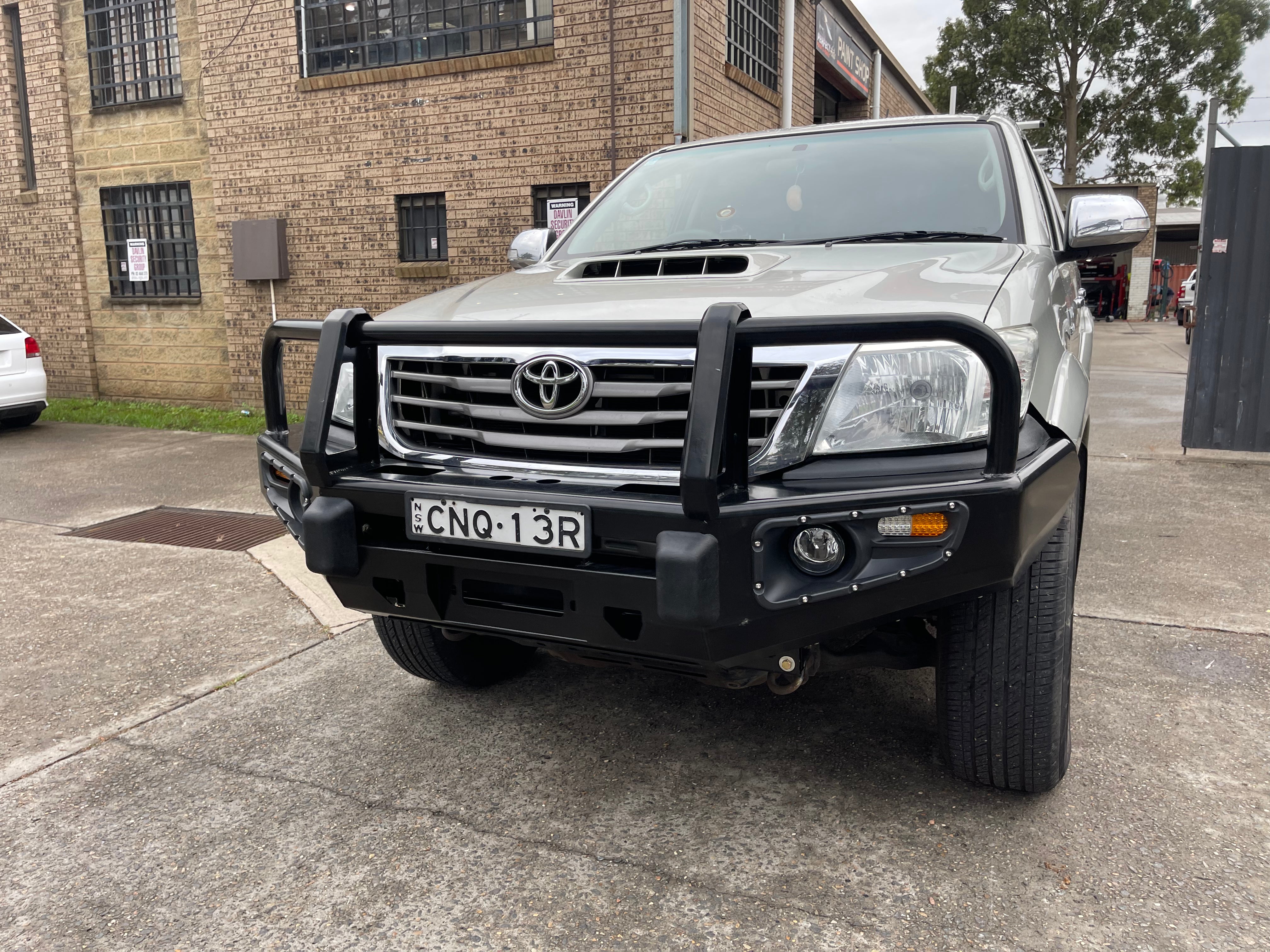 3 Loop Bull Bar and Skid Plate Set Suitable for Toyota Hilux N70 Vigo 2012-2015