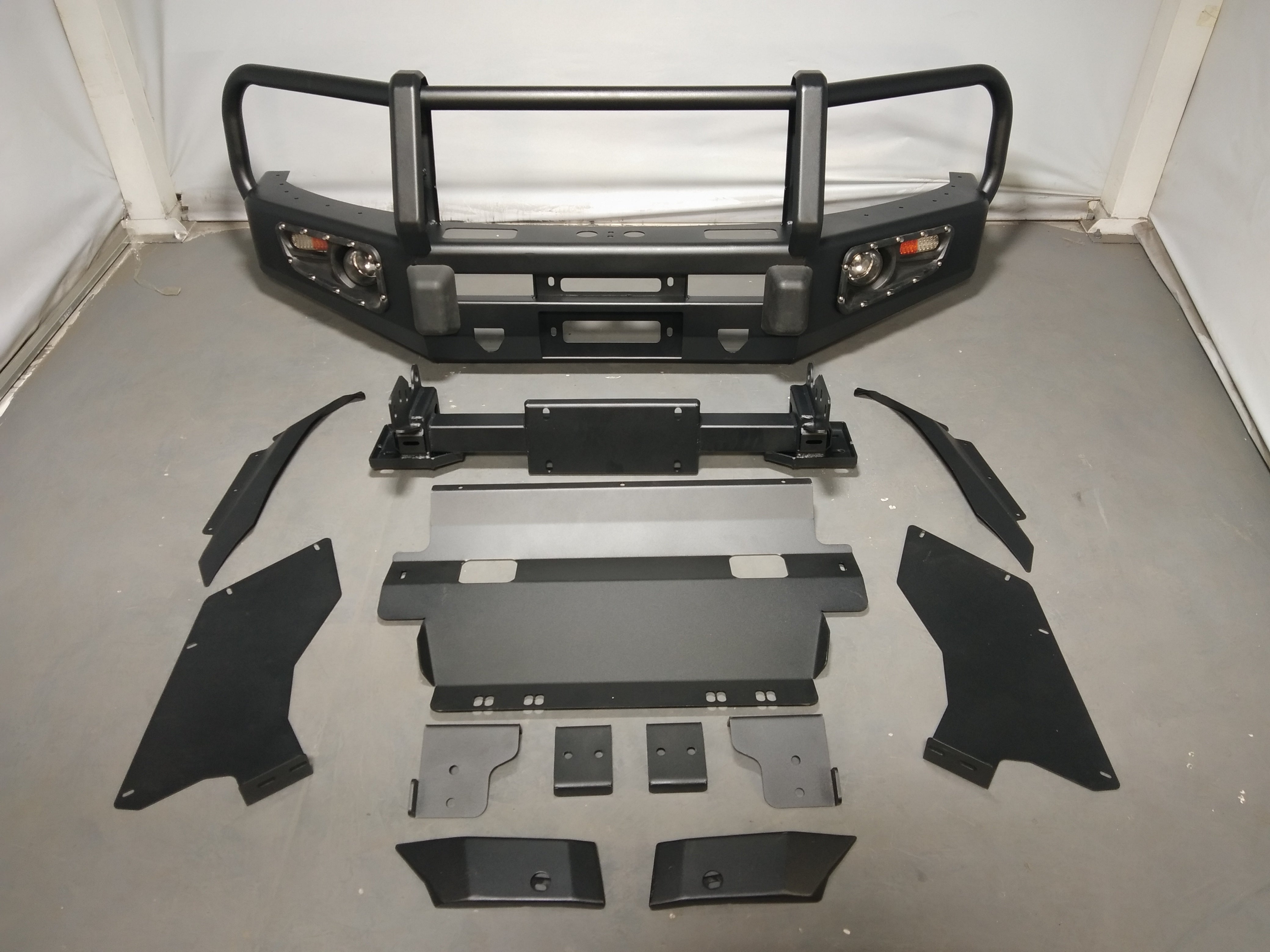 Front 3 Loop Bull Bar & Skid Plate Set Assembly Suitable For Toyota Hilux N80 2015-2018