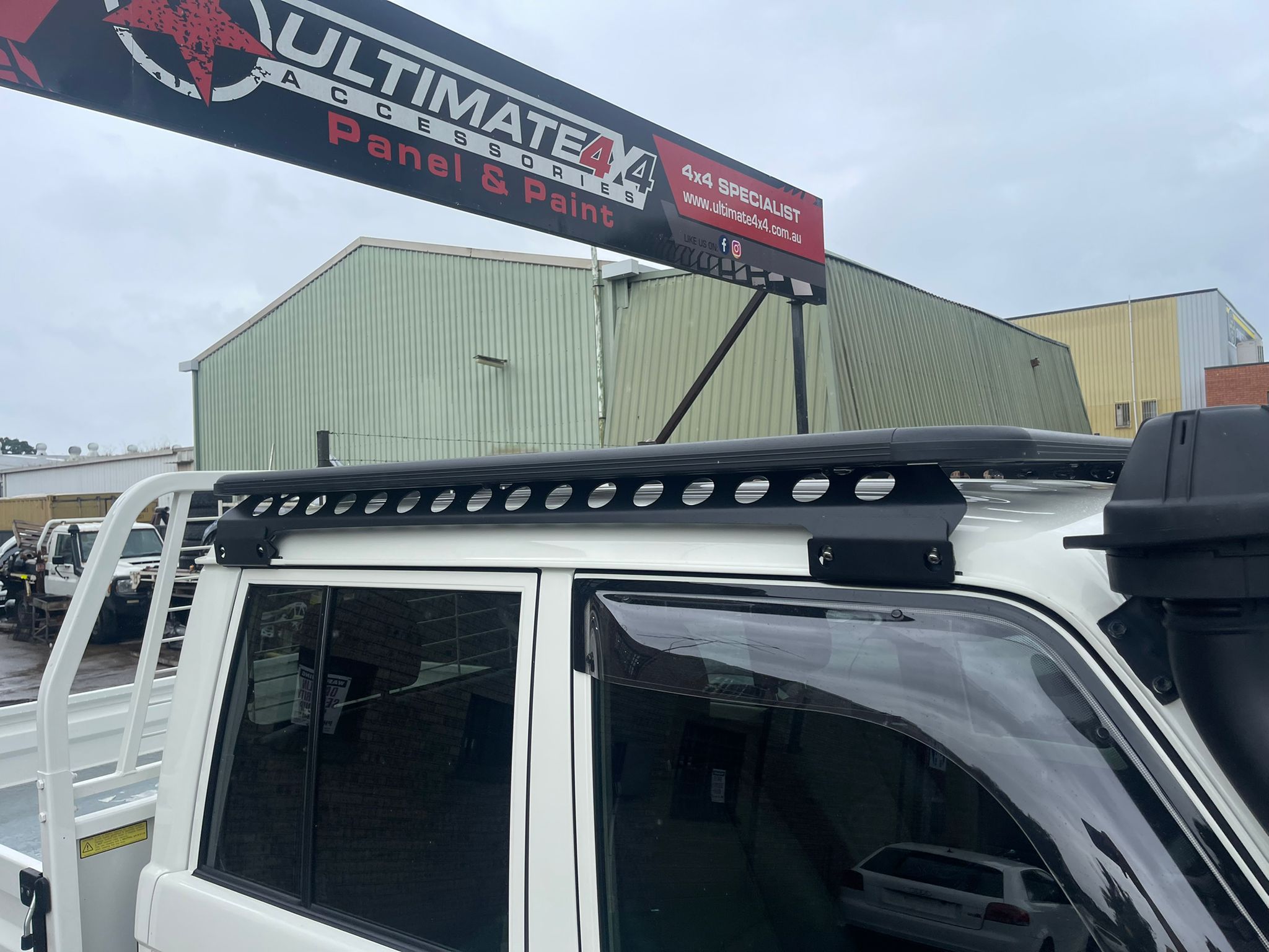 Ultimate Adventure Aluminium Flat Platform Roof Rack Suitable For Toyota Land Cruiser LC79 Dual cab only